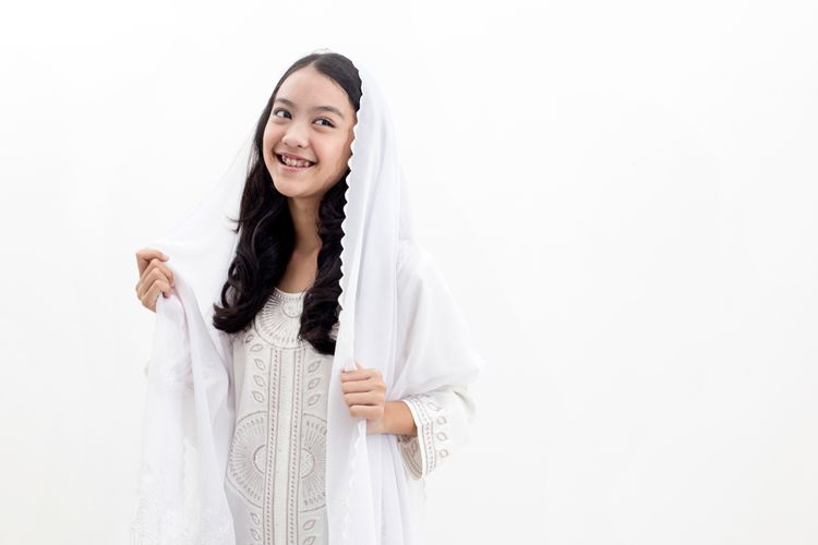 Ilustrasi  model baju Lebaran 2024 anak perempuan