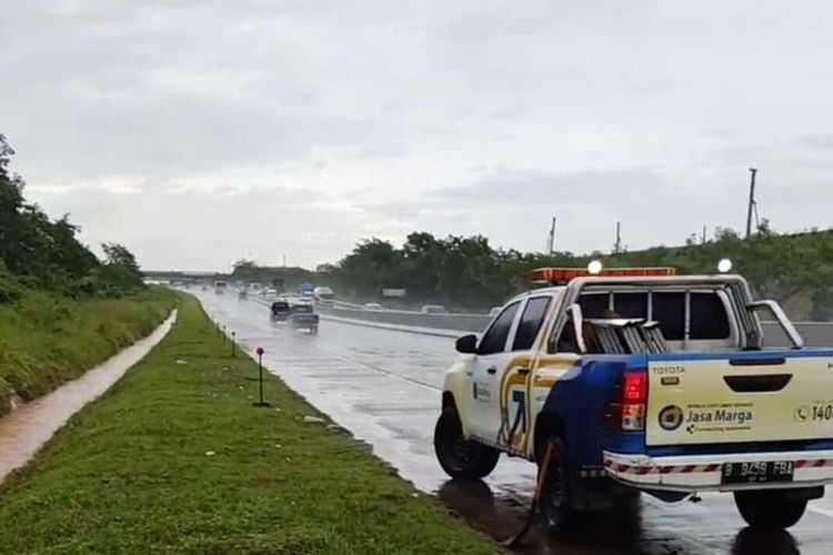 Lajur satu KM 368 JSB yang sempat tergenang air. KOMPAS.COM/DOK.HUMAS JSB