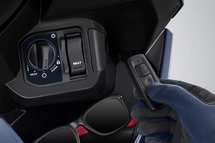 Ilustrasi remote keyless motor Honda