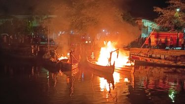 Konflik Antar-Nelayan Pecah di Pasuruan, Sejumlah Perahu Dibakar