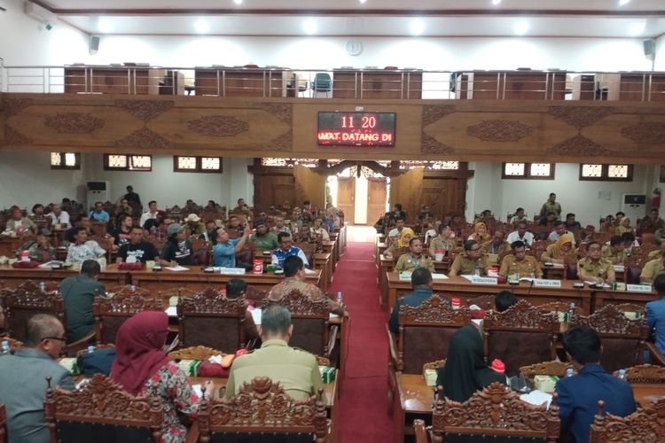 DPRD Pati Pastikan Pajak UMKM Dihapus, Pedagang Makanan Merasa Lega
