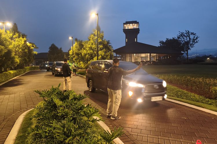Geledah Kantor Summarecon Bogor, Penyidik KPK Angkut Kardus, Koper dan Tas
