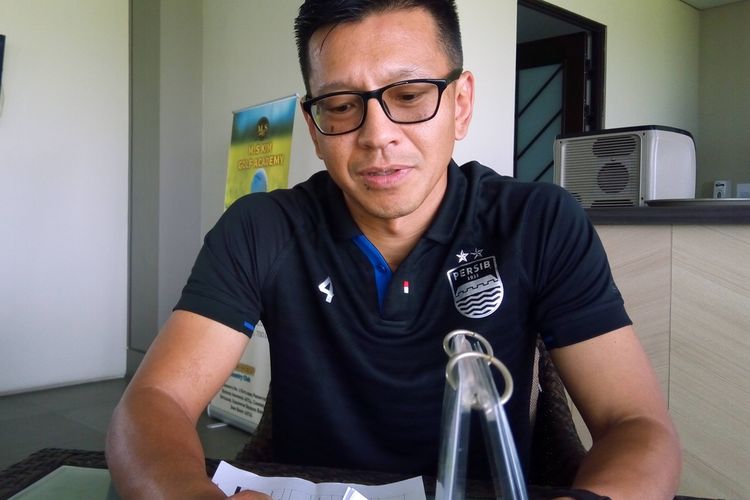 Direktur PT Persib Bandung Bermartabat (PBB) Teddy Tjahjono saat Partnership Golf Dasawarsa Bermartabat di Parahyangan Golf pada Minggu (29/9/2019).