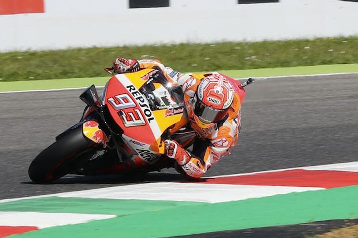 Marc Marquez beraksi di laga Mugello