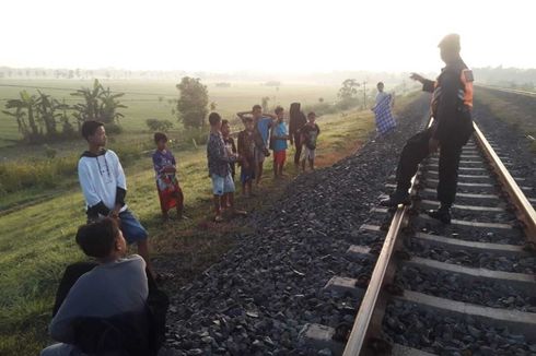 KAI: Ngabuburit di Jalur Kereta Api Bisa Dipenjara 3 Bulan