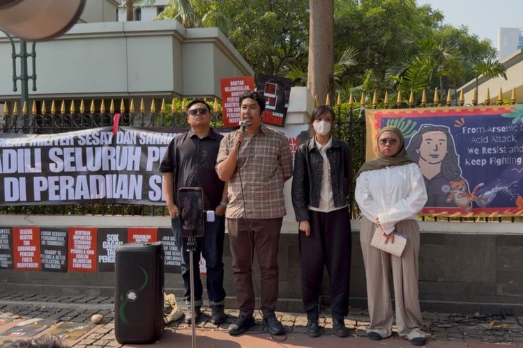 Kondisi Andrie Yunus Lima Bulan Usai Disiram Air Keras: Mata Tak Bisa Kenali Objek
