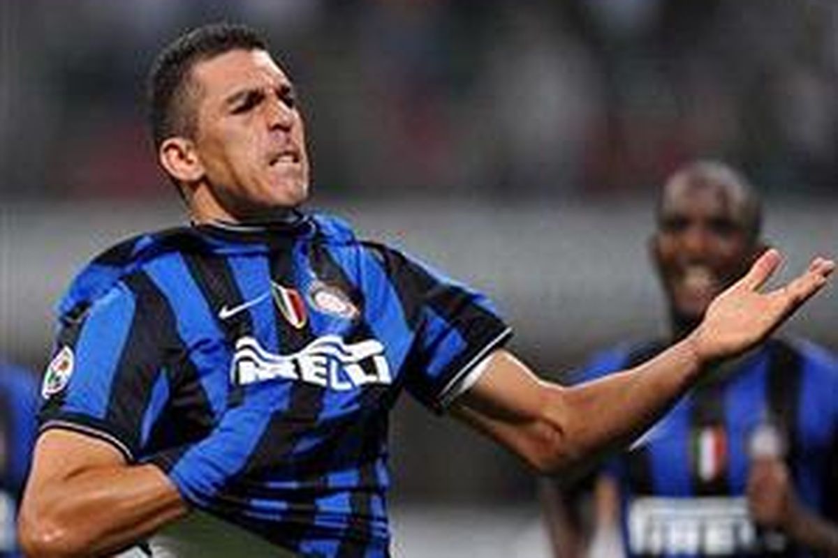 Bek Inter Milan, Lucio.