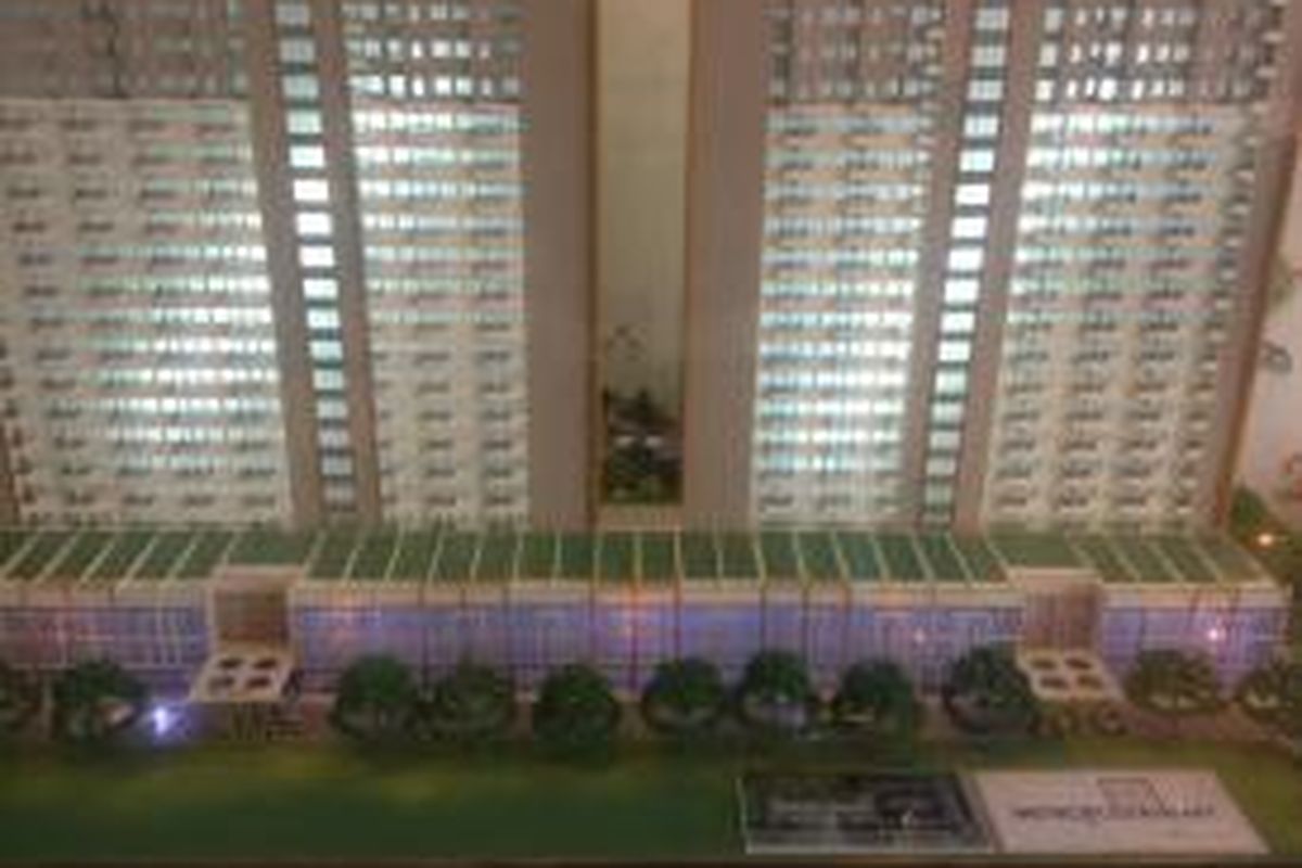 Pengembangan Metropolitan Park Apartemen berada di atas lahan dengan lahan hampir 1,7 hektar. Menurut rencana, apartemen yang pembangunannya dibagi dalam dua tahap tersebut akan menambah pasokan apartemen di Bekasi sebanyak 2000 unit.