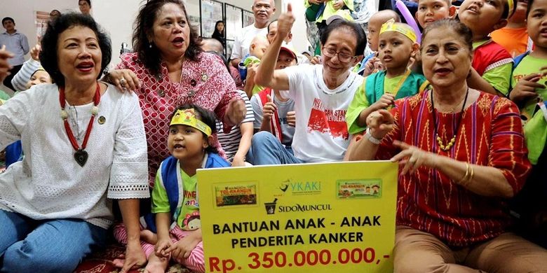 Tolak Angin Anak hadir ke rumah singgah YKAKI untuk menerbar kebahagiaan dan semangat kepada anak-anak penderita kanker.