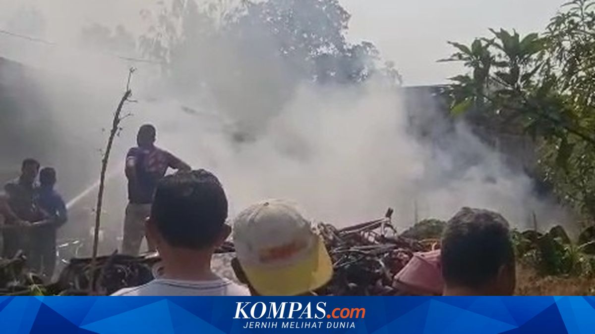 Kebakaran Hanguskan Gudang Toko Sepeda di Gunungkidul, Satu Karyawan Terluka