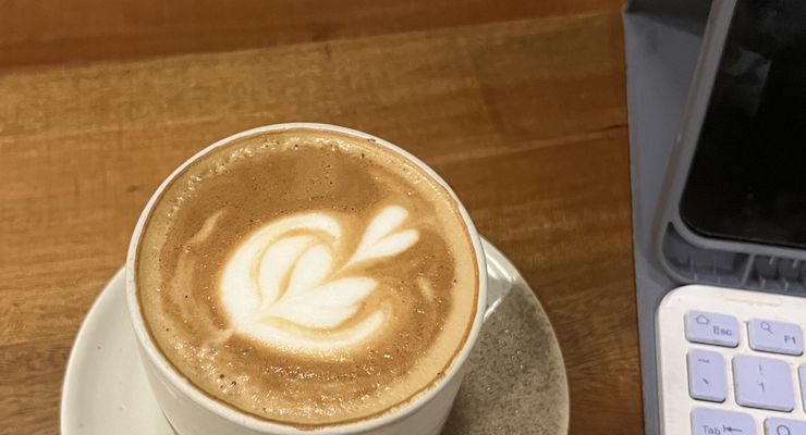 Jangan Keliru, Ini Bedanya Cafe Latte dan Kopi Susu