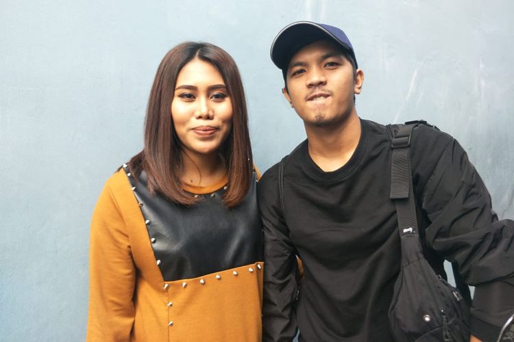 Evi Masamba dan suaminya Arif Hajrianto saat ditemui di kawasan Tendean, Jakarta Selatan, Senin (13/5/2019).