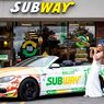 Kisah Cinta Unik, Bertemu Pertama di Subway, Menikah Pun di Subway