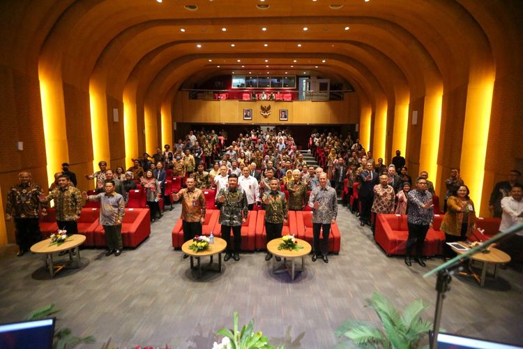 Suasana acara publikasi Outlook I-KHub VT/VE dan Peta Jalan Komunikasi Strategis PE. 
