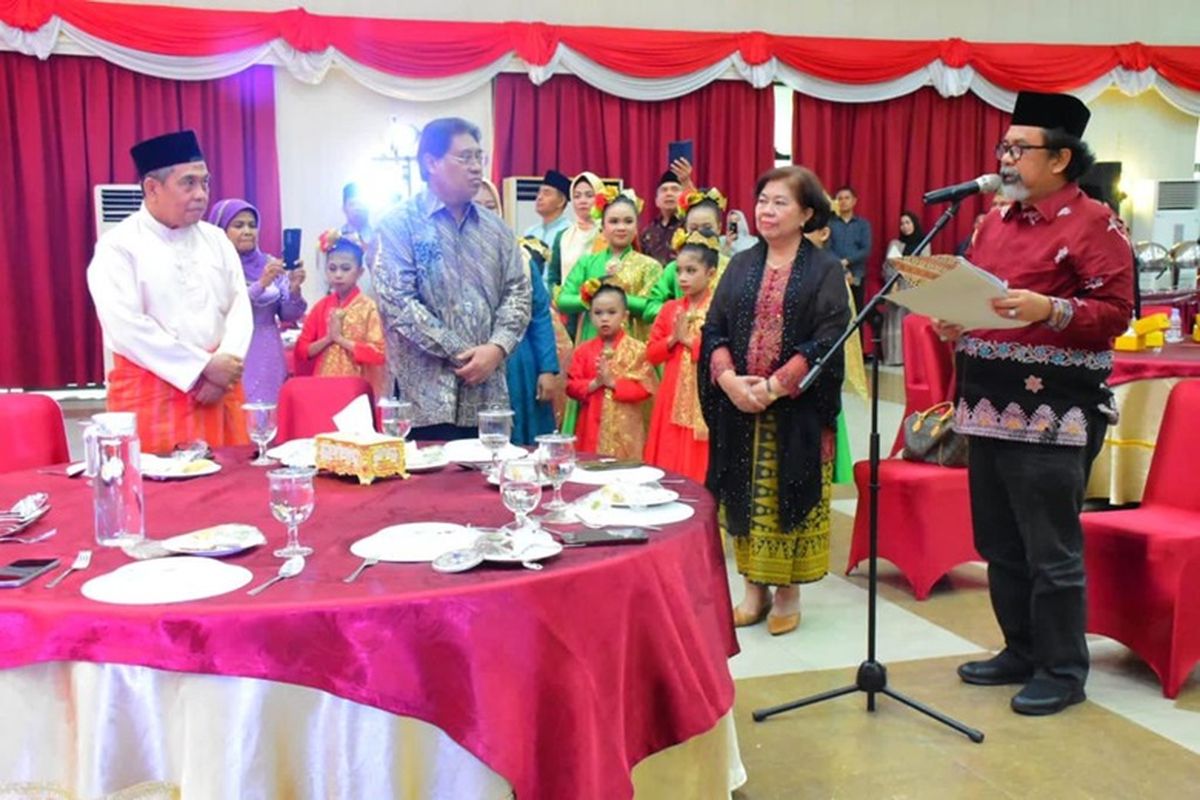 Deklarasi Hari Pantun Nasional digelar di Balai Serindit Gedung Daerah Provinsi Riau, pada Minggu (17/12/2023).