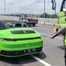 Porsche Tabrak Livina dari Belakang di Tol Sidoarjo, 3 Orang Terluka