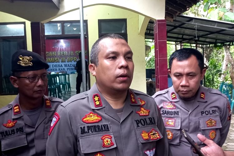 Kapolres Purworejo AKBP Muhammad Purbaja saat memberikan keterangan tentang perselingkuhan yang dilakukan oknum anggota Polri, saat ini oknum polisi tersebut sudah menjalani proses dan sudah dicopot dari jabatannya sebagai Intel Polsek