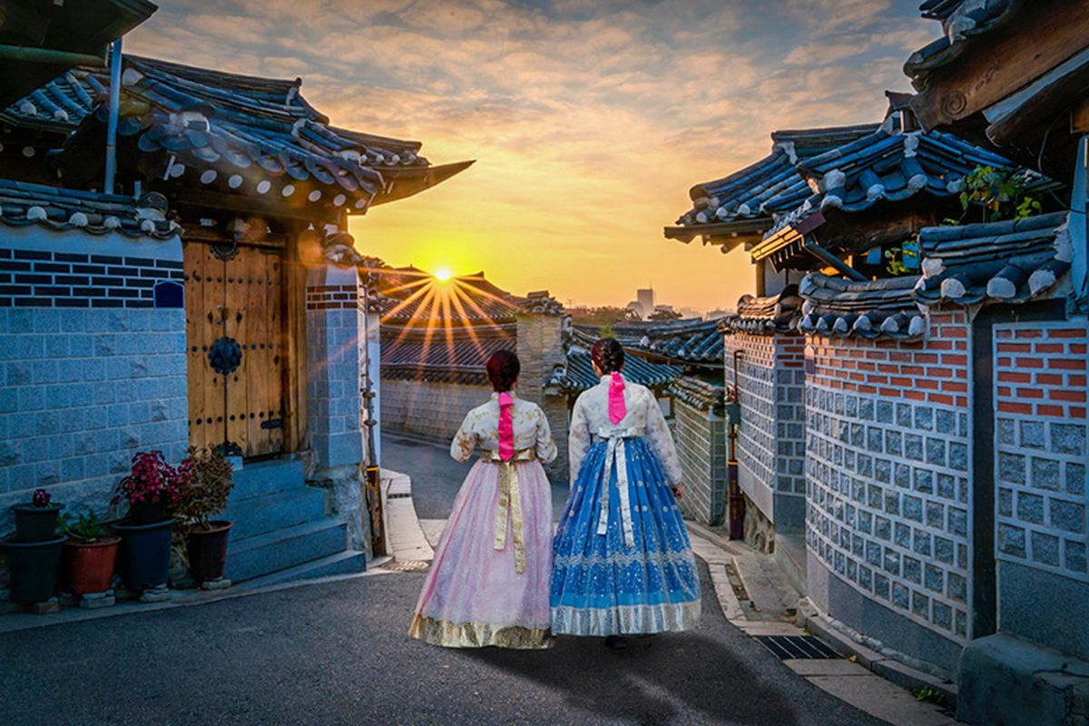 Bukchon Hanok Village di Korea Selatan.