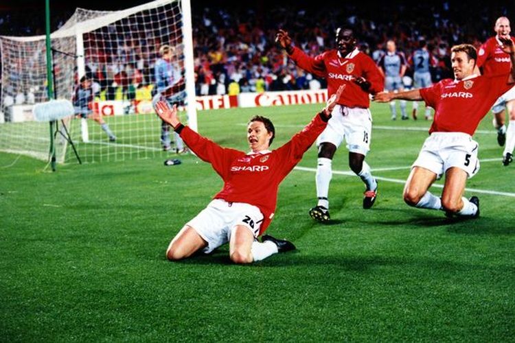 Ole Gunnar Solskjaer saat mencetak gol kemenangan Manchester United di final Liga Champions musim 1998-1999 melawan Bayern Muenchen di Stadion Camp Nou, Selasa (16/4/2019)