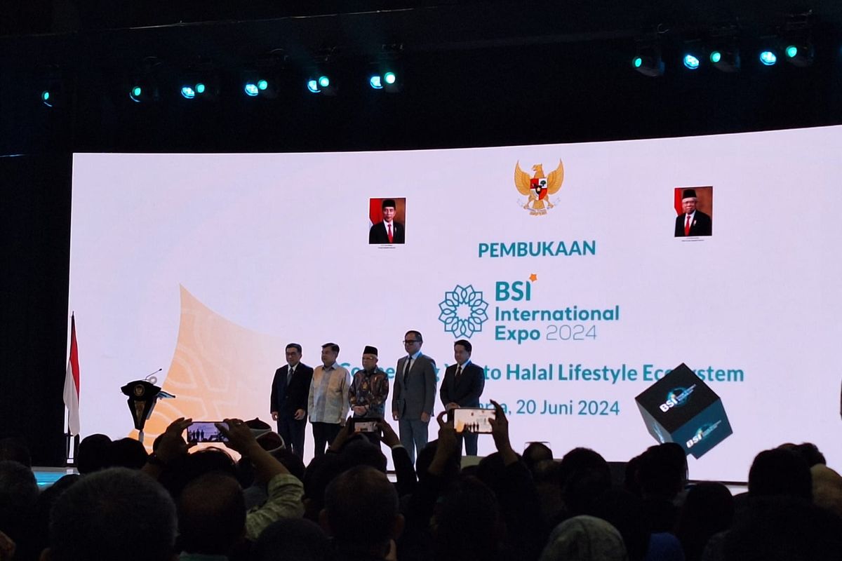 Wakil Presiden Republik Indonesia Ma'ruf Amin dalam acara pembukaan Bank Syariah Indonesia International Expo 2024 pada Kamis, 20 Juni 2024.