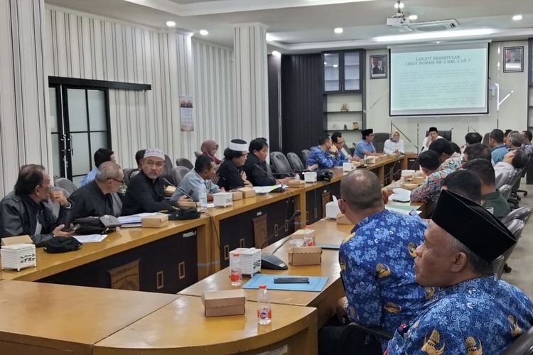 Rapat dengar pendapat (RDPU) antara Ahmad Supawi dan DPRD Kabupaten Malang, Rabu (17/9/2025).
