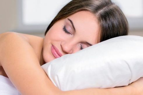 3 Manfaat Tidur Telanjang di Malam Hari 