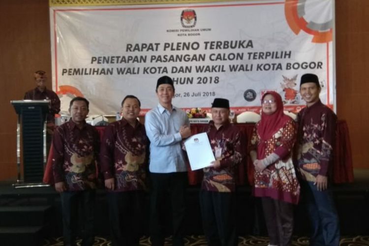 Wakil Wali Kota Terpilih Periode 2019-2023, Dedie A Rachim, saat menghadiri Rapat Pleno Terbuka Penetapan Pasangan Calon Terpilih Pemilihan Wali Kota dan Wakil Wali Kota Bogor, di Hotel Salak Tower, Bogor, Jawa Barat, Kamis (26/7/2018).