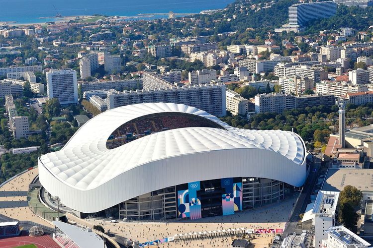 Stadion Velodrome atau Orange Velodrome, Marseille.