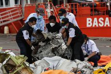Hari Ke-5 Pencarian Sriwijaya Air, Terhambat Cuaca Buruk hingga Kotak Hitam Tertimbun Lumpur