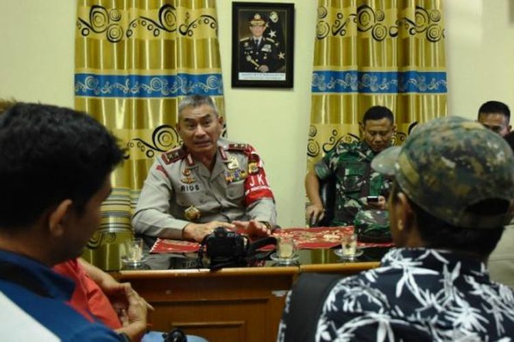 Kapolda Aceh Irjen Pol Rio S Djambak dalam konferensi pers di Mapolres Lhokseumawe, Rabu (15/2/2017) malam