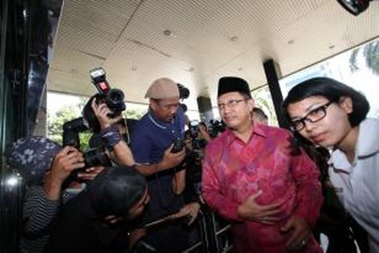 Menteri Agama Lukman Hakim Saifuddin mendatangi Kantor Komisi Pemberantasan Korupsi (KPK) di Jakarta, Kamis (25/6/2015). Kedatangan Lukman untuk melakukan pembahasan dengan pimpinan KPK terkait evaluasi peraturan tentang honor penghulu.