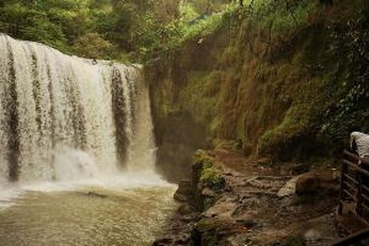 Air Terjun Temam, Lubuk Linggau, Sumatera Selatan.