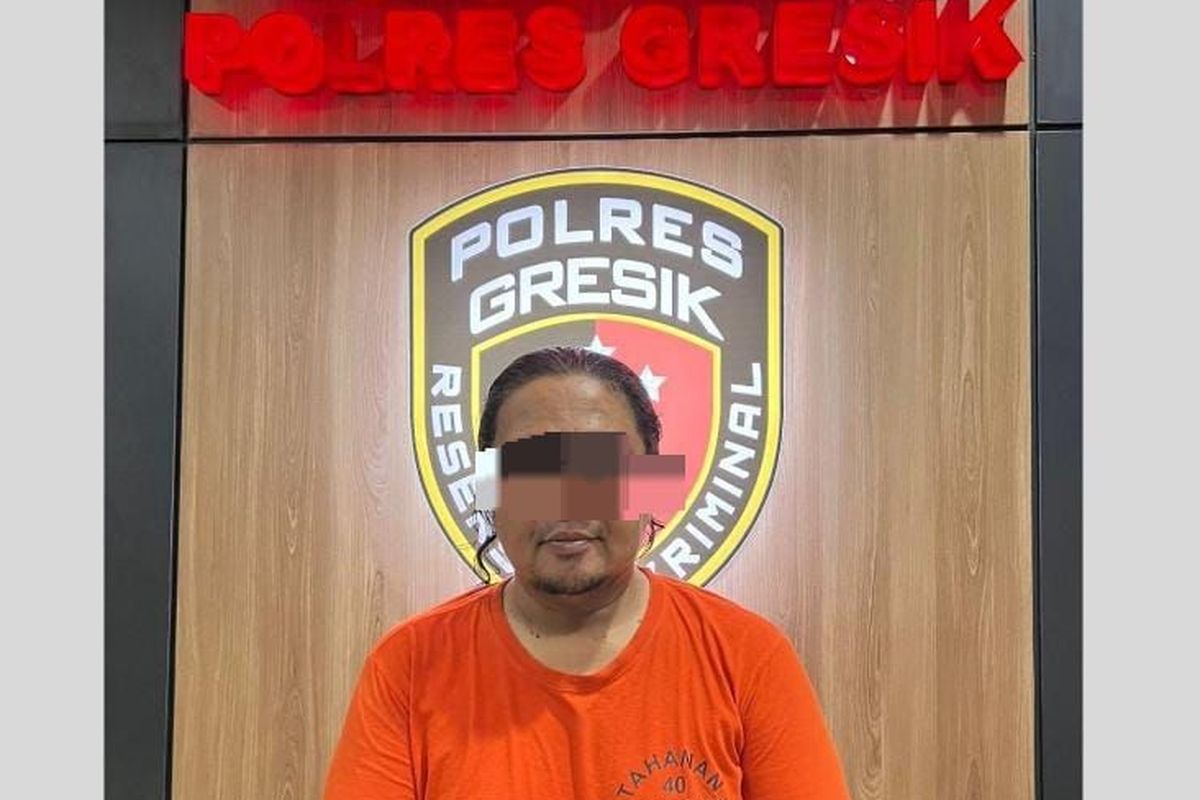 IDG, tersangka admin grup Facebook Cinta Sedarah ditangkap polisi. 