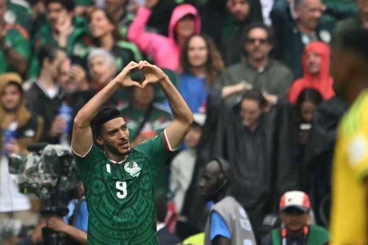 Cetak Gol Pertama di Piala Dunia, Raul Jimenez 