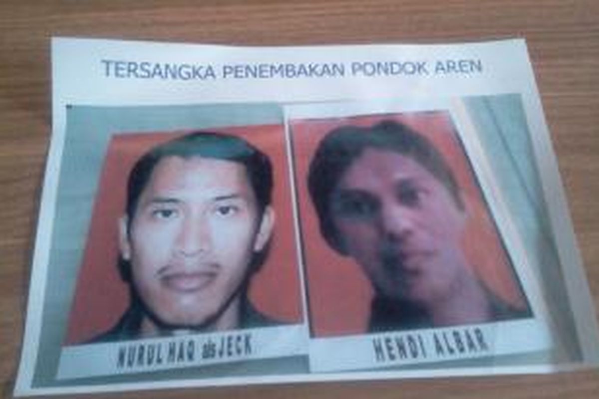Polisi menyebar foto Nurul Haq alias Jeq dan Hendi Albar, dua terduga pelaku penembakan terhadap polisi di wilayah Tangerang Selatan, Banten, Jumat (13/9/2013). Kedua orang tersebut saat ini masuk daftar pencarian orang (DPO).