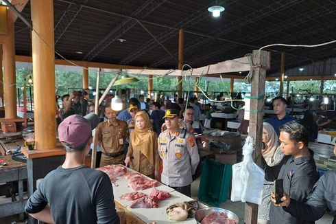 Polisi Sudah Sita 62 Kg Daging Kerbau yang Dipungut Warga dari Tempat Sampah di Bengkalis