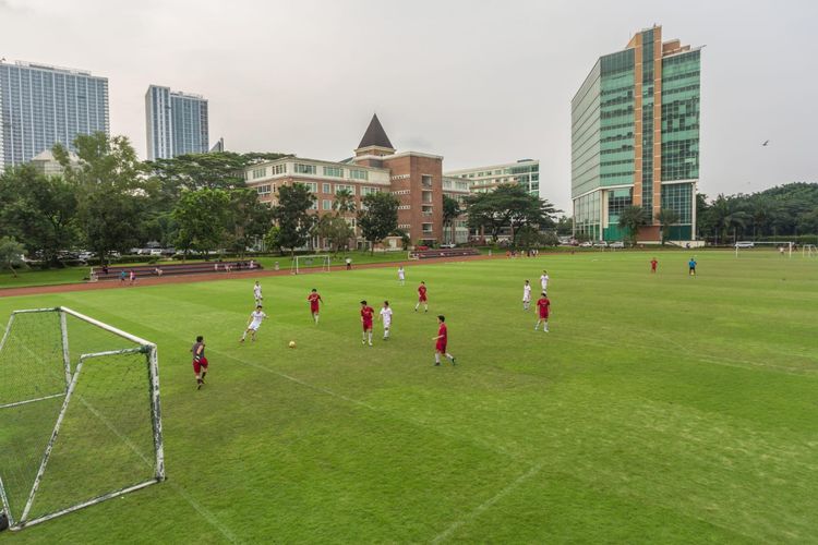 Arena sepak bola di Universitas Pelita Harapan (UPH) di Lippo Karawaci, Tangerang.