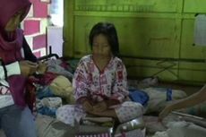 Dua Bocah Perempuan yang Ditinggalkan Ayah Ibu Dijemput dan Dibawa ke Rumah Singgah