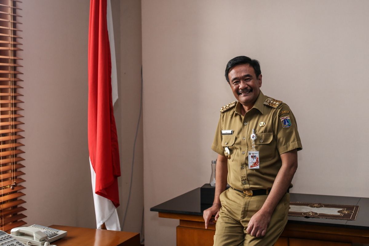Gubernur DKI Jakarta Djarot Saiful Hidayat saat wawancara dengan Kompas.com di Balai Kota DKI Jakarta, Jalan Medan Merdeka Selatan, Senin (4/9/2017).