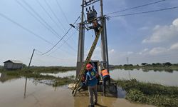 Kerahkan Ribuan Personel, PLN Pulihkan 100 Persen Jaringan Listrik di Jabodebek