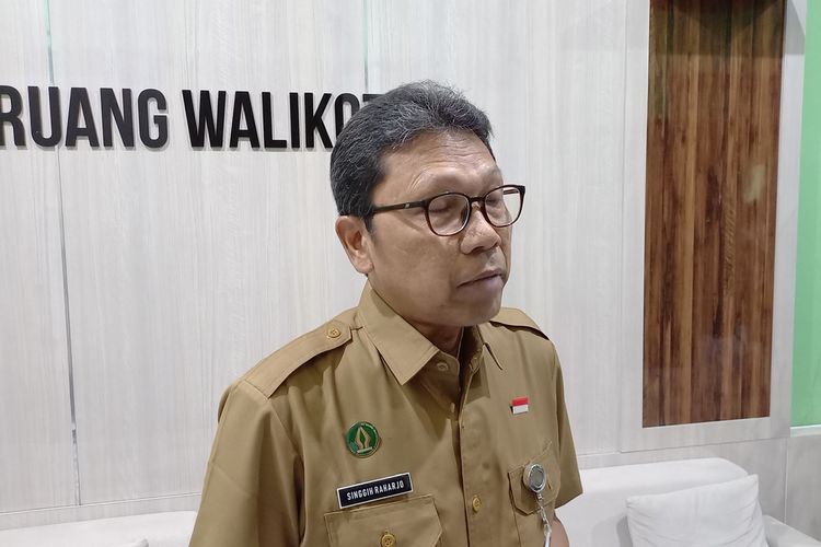 PJ Walikota Yogyakarta Singgih Raharjo saat jelaskan kondisi parkir liar di Kota Yogyakarta, Senin (5/6/2023)