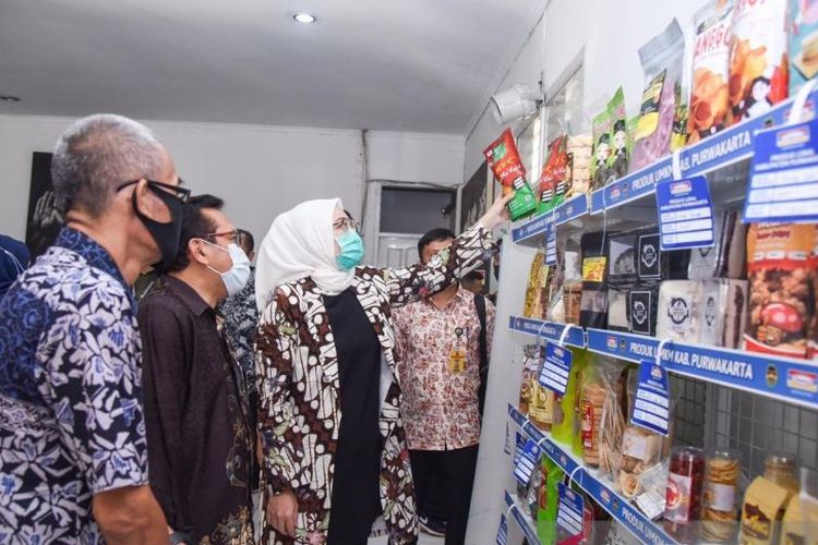 Pemkab Purwakarta targetkan enam ribu produk UMKM dapat label halal.