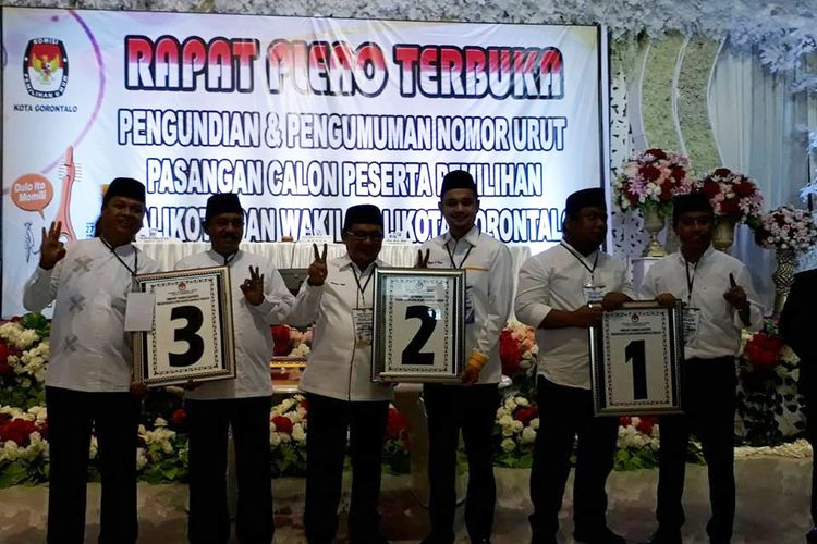 Urutan pasangan calon walikota dan wakil walikota Gorontalo setelah pengundian nomor dalam rapat pleno terbuka Komisi Pemilihan Umum Kota Gorontalo.