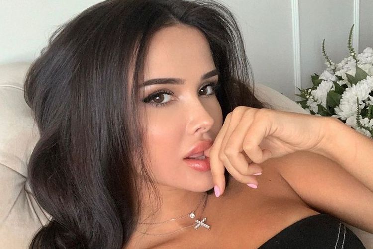 Yana Orfeeva, model Ukraina yang mengaku sebagai wanita simpanan pangeran Arab Saudi.