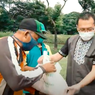 Anang Hermansyah dan Ashanty Bagikan 1.000 Paket Sembako ke Masyarakat Kecil