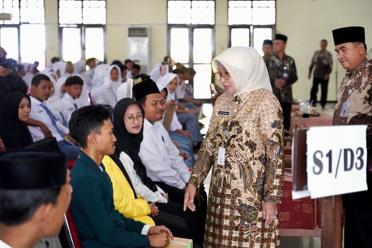 470 Peserta Berebut Beasiswa Baznas Kebumen, Bupati Singgung Anak Putus Sekolah