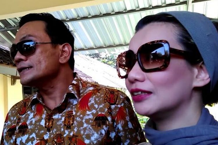 Reza Artamevia usai menjalani pemeriksaan tambahan di Polda NTB, Rabu (19/10/2016).