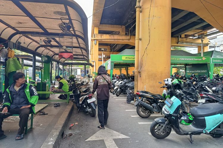 Keluh Driver Ojol Jakarta Saat Mudik Lebaran: Order Sepi, Pendapatan Anjlok