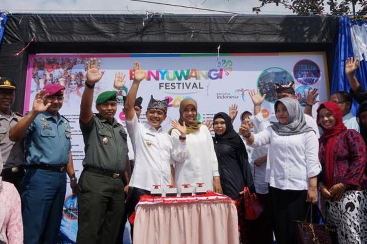 Peluncuran Banyuwangi Festival 2017 di Desa Banjar, Kecamatan Licin, Jawa Timur, Rabu (25/1/2017).