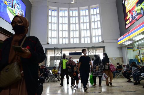 Hari Ini dan Besok Puncak Arus Mudik di Stasiun Bandung, 10.170 Tiket KA Ludes Terjual